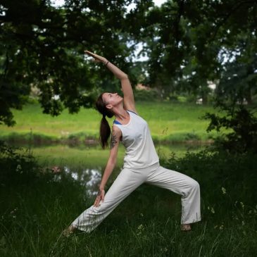 JOGA|TRE|RAKU